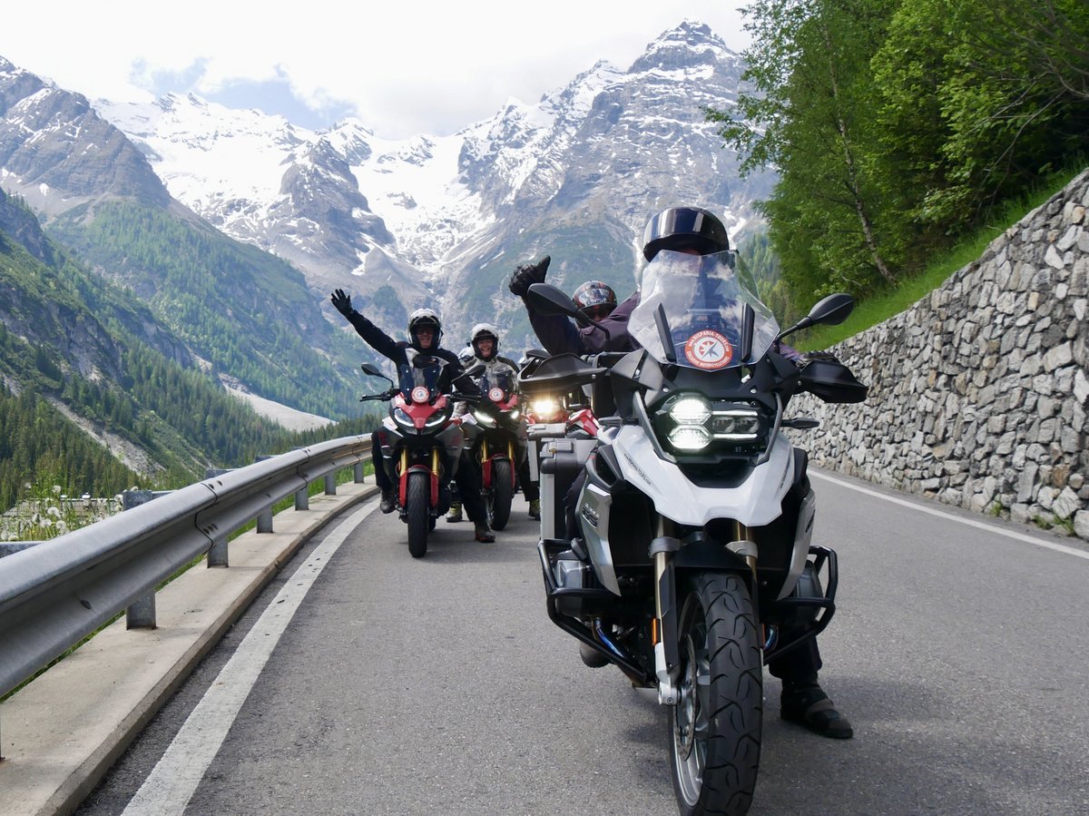 https://www.hispania-tours.com/motorcycle-tour/europe-the-alps/bmwdays